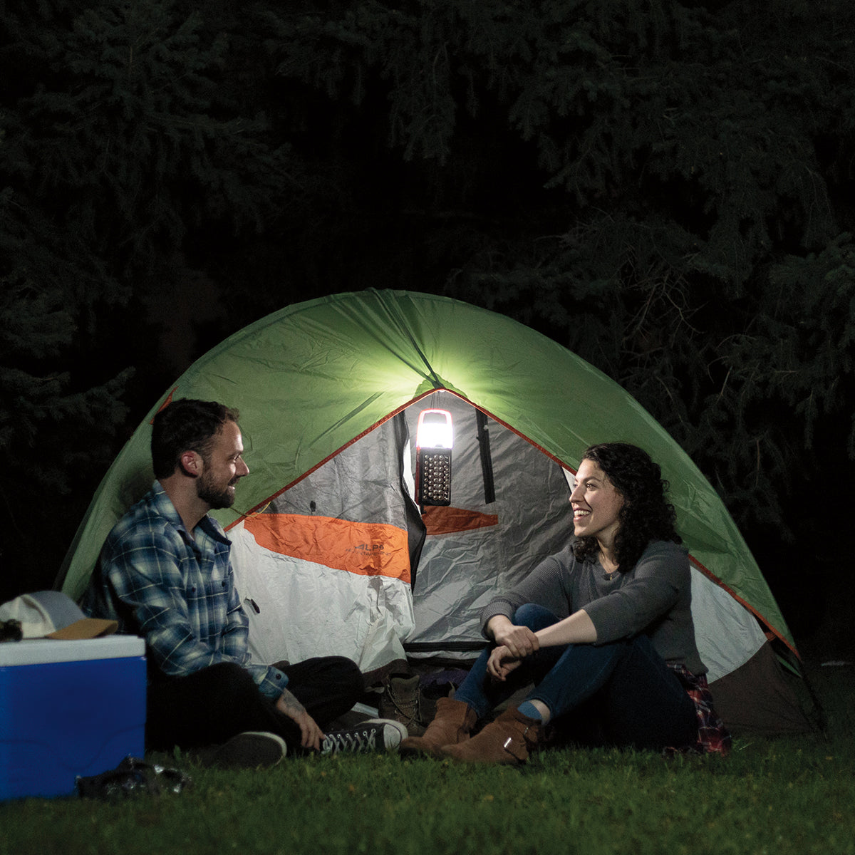 1,000 Lumen Battery Organizer Lantern