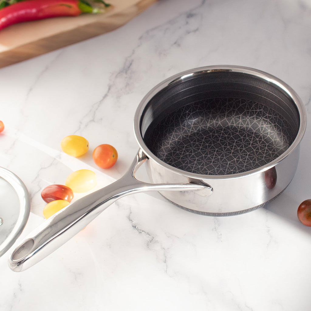 1.5-Quart Hybrid Sauce Pan with Lid