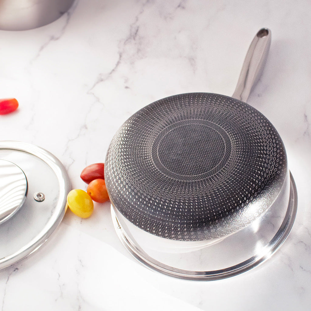 1.5-Quart Hybrid Sauce Pan with Lid