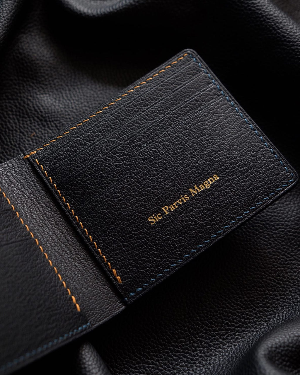 Contrast Edge Classic Wallet